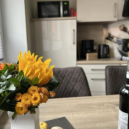 Ferienwohnung Hafenblick - Wunderbare Erholung Am Hafen Norddeich  Ngoại thất bức ảnh