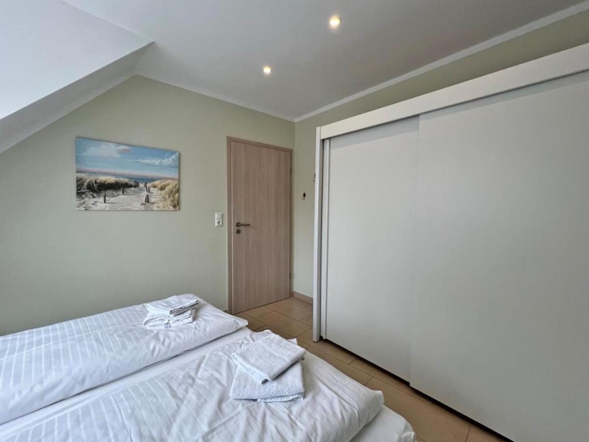 Ferienwohnung Hafenblick - Wunderbare Erholung Am Hafen Norddeich  Ngoại thất bức ảnh