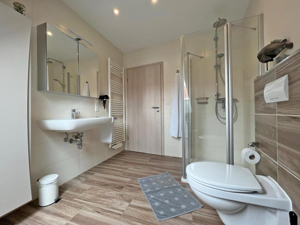 Ferienwohnung Hafenblick - Wunderbare Erholung Am Hafen Norddeich  Ngoại thất bức ảnh