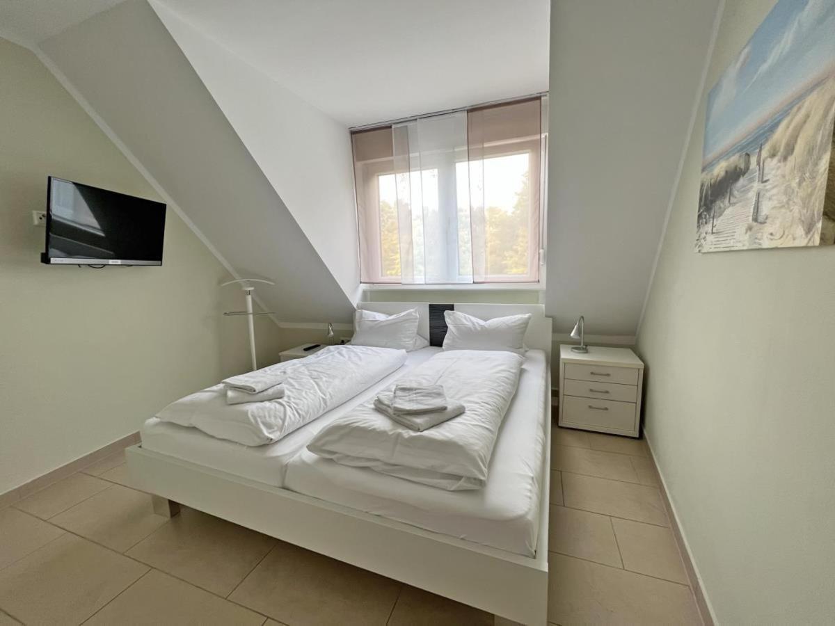 Ferienwohnung Hafenblick - Wunderbare Erholung Am Hafen Norddeich  Ngoại thất bức ảnh