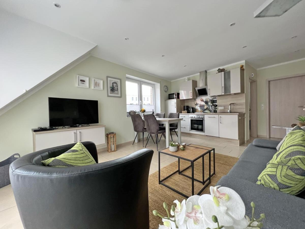 Ferienwohnung Hafenblick - Wunderbare Erholung Am Hafen Norddeich  Ngoại thất bức ảnh